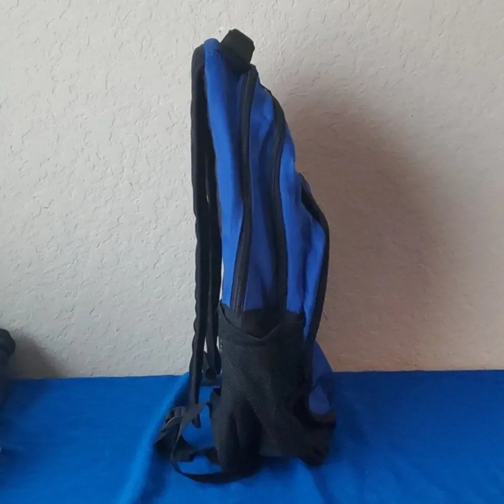 Official SeaWorld Parks & Entertainment Embroidered Backpack – Blue & Black